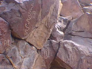 petroglyphs desert inhabitants