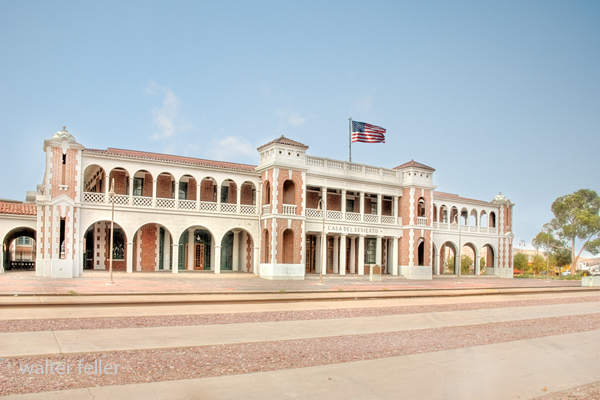 Barstow Harvey House and train station photo - Casa del Desierto