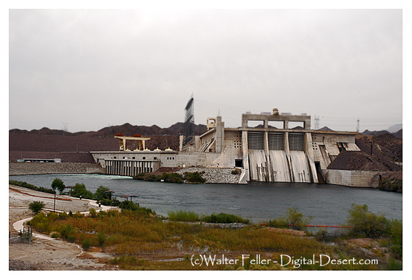photo of Davis Dam neqar Laughlin, Nevada