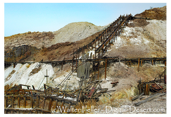 picture of the Moorehouse Mine in southern Death Valley National Park